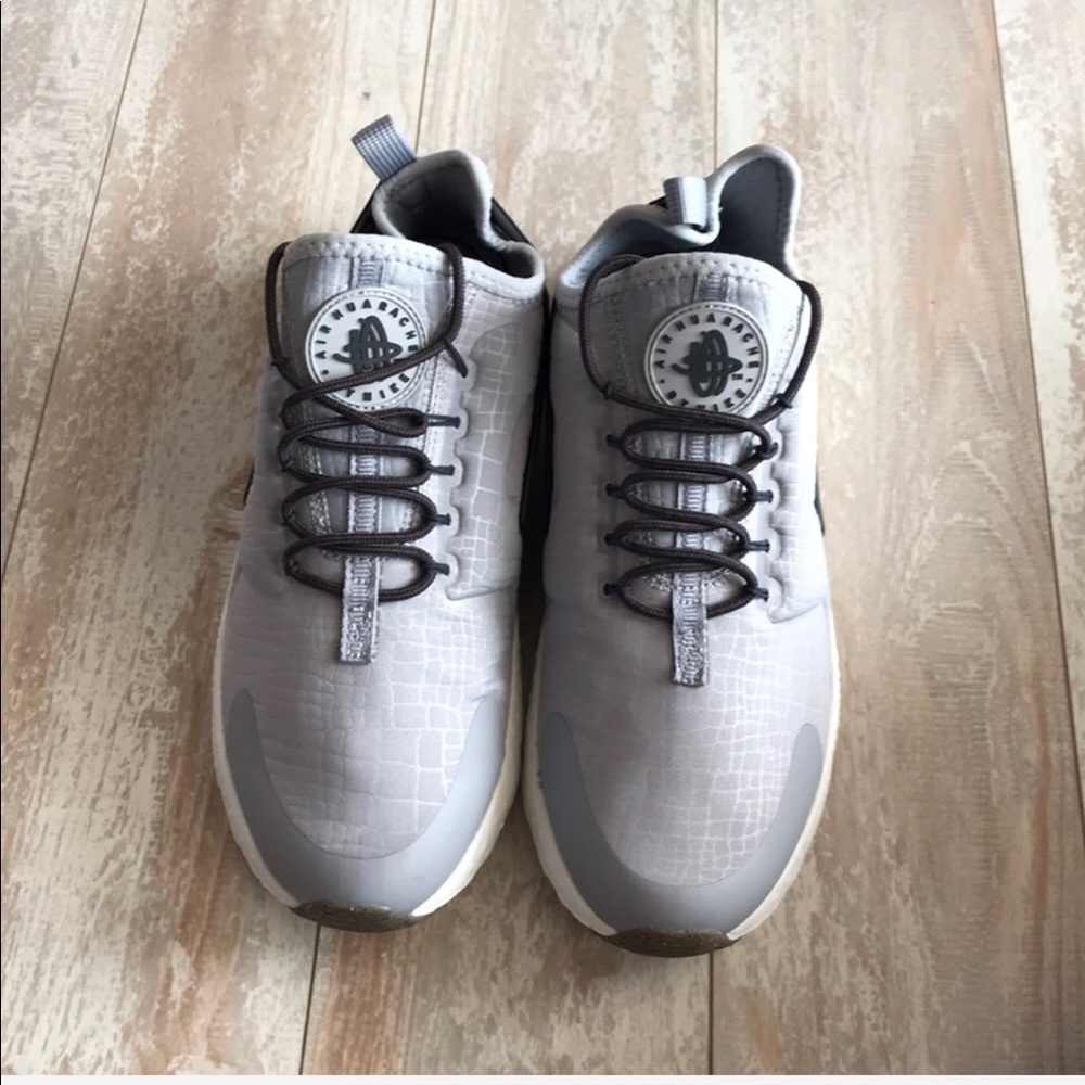 NWT Nike Huarache run Ultra Grey - Picture 3 of 8